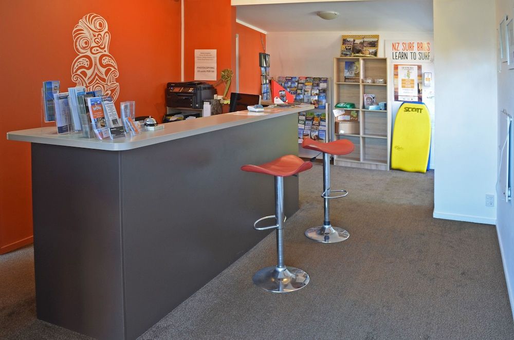 Beachcomber Lodge & Backpacker 2