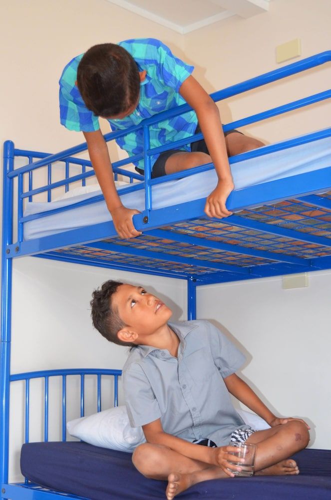 Beachcomber Lodge & Backpacker 3