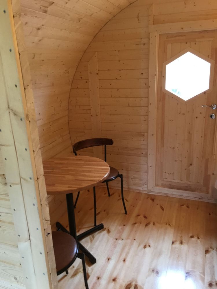 Framtid Camping Lodging Barrels 3