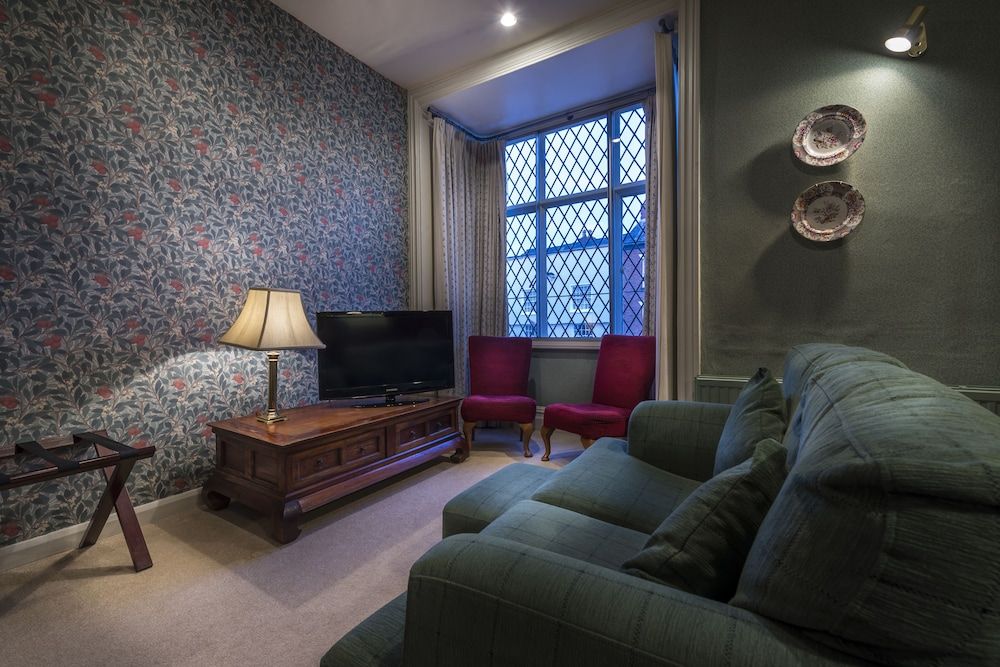 The Feathers Hotel 2