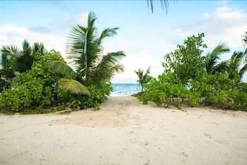 Seashell Beach Villa 1