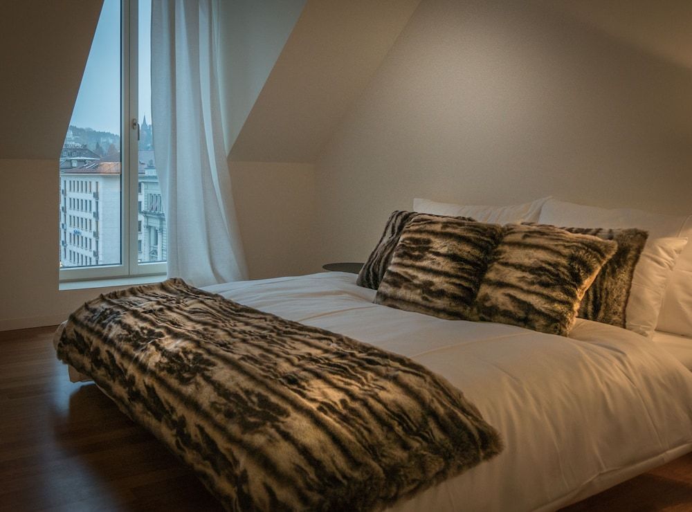 Lucerne Lake View Apartments 3