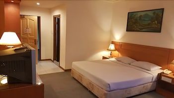 Plaza Hotel Tanjungpinang 3