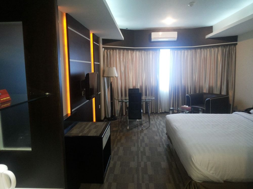 Plaza Hotel Tanjungpinang