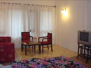 Hotel Himalayan Club 3