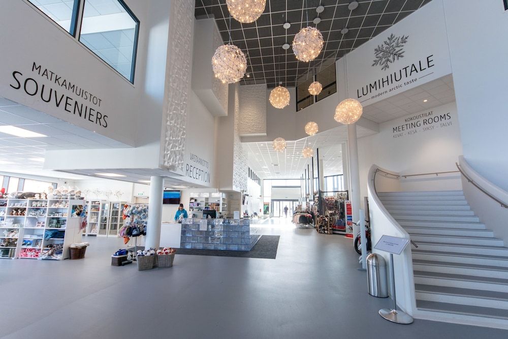 Seaside Glass Villa 2