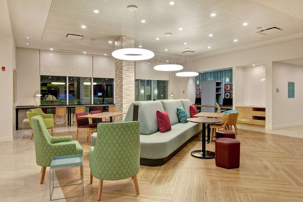 Home2 Suites by Hilton Montreal Dorval 3