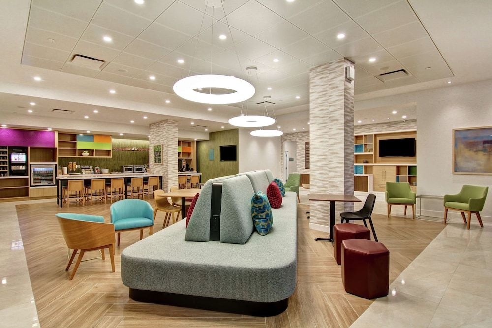 Home2 Suites by Hilton Montreal Dorval 2