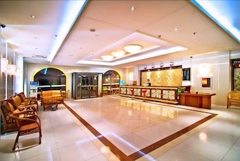 Omake Holiday Hotel 2