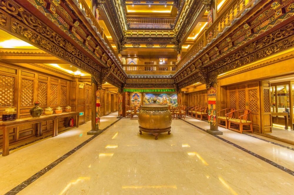 Shangrila Nan Ka Ming Dian Inn 2