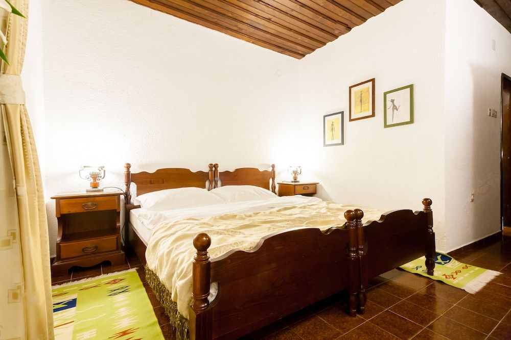 Hotel Kulla e Balshajve 2