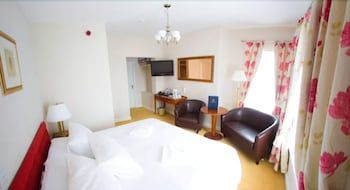 The Four Seasons Hotel 2