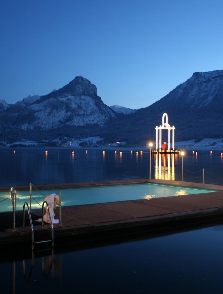 Romantik Residenz (Ferienwohnungen Hotel Im Weissen Rössl)