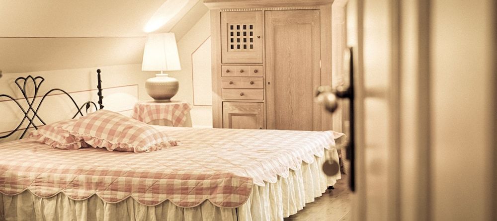 Villa Rosa Restaurant & Pension 3