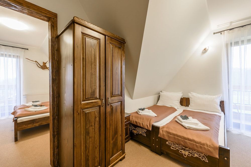 Dworek Mysliwski Hubert 2