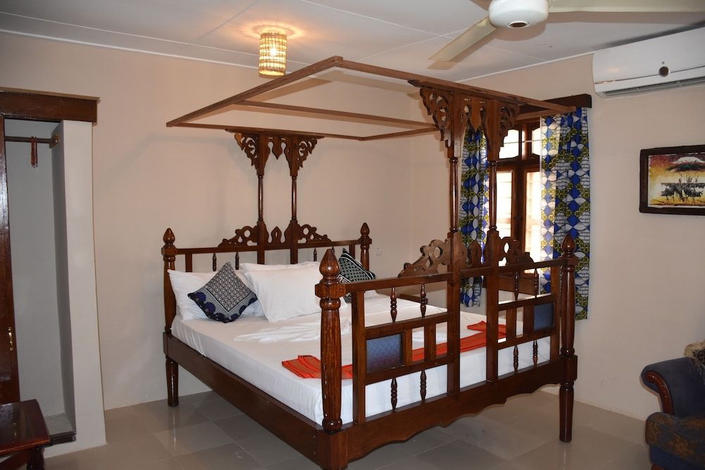 Pwani Silver Sand Beach Hotel 3