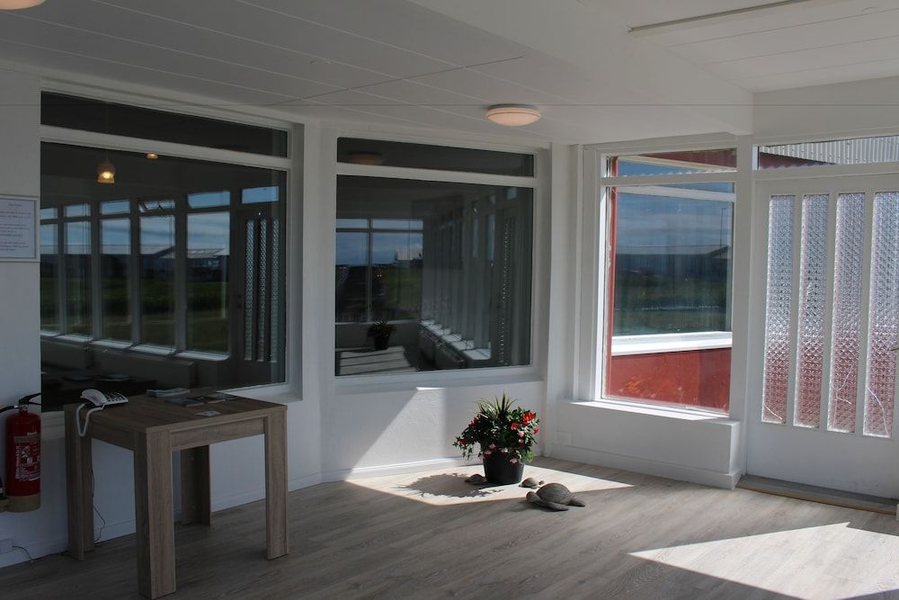 Ocean Beach Apartments 3