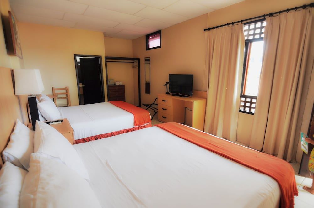 HOSTAL NORTH SEYMOUR 2