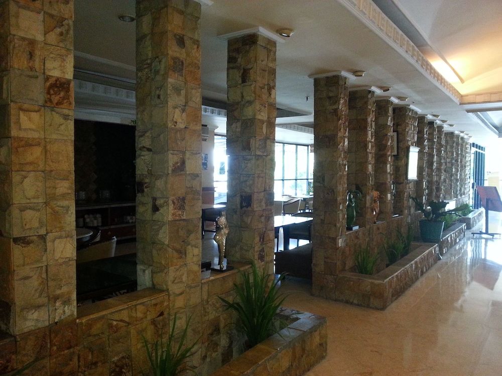 Pia Hotel (Formerly Bumi Asih Bandung) 3