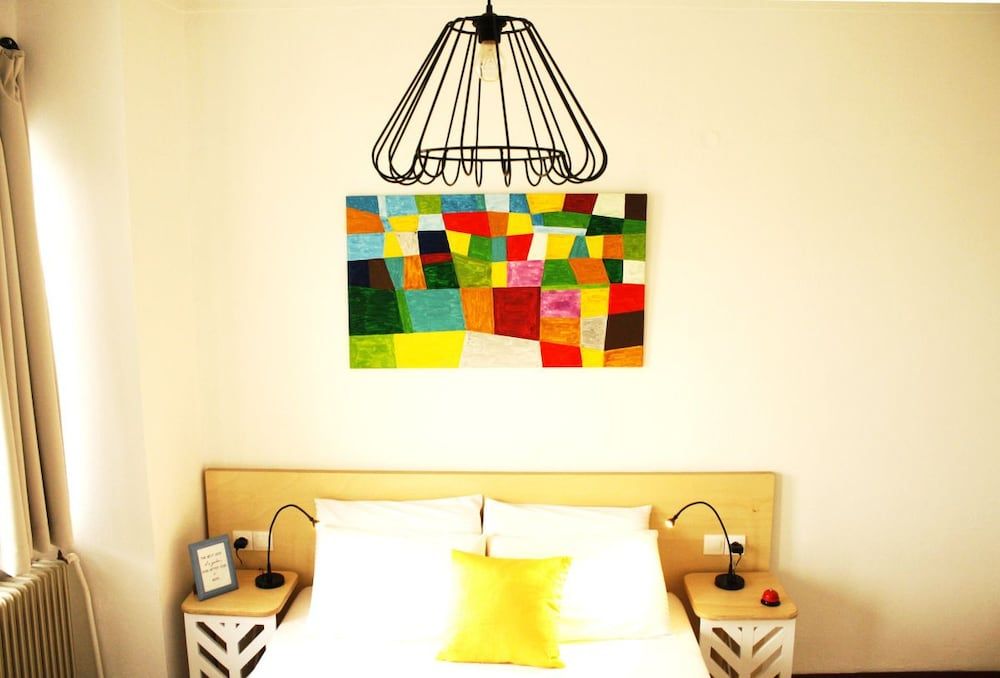 Crops Suites 3 Crops Suites 3