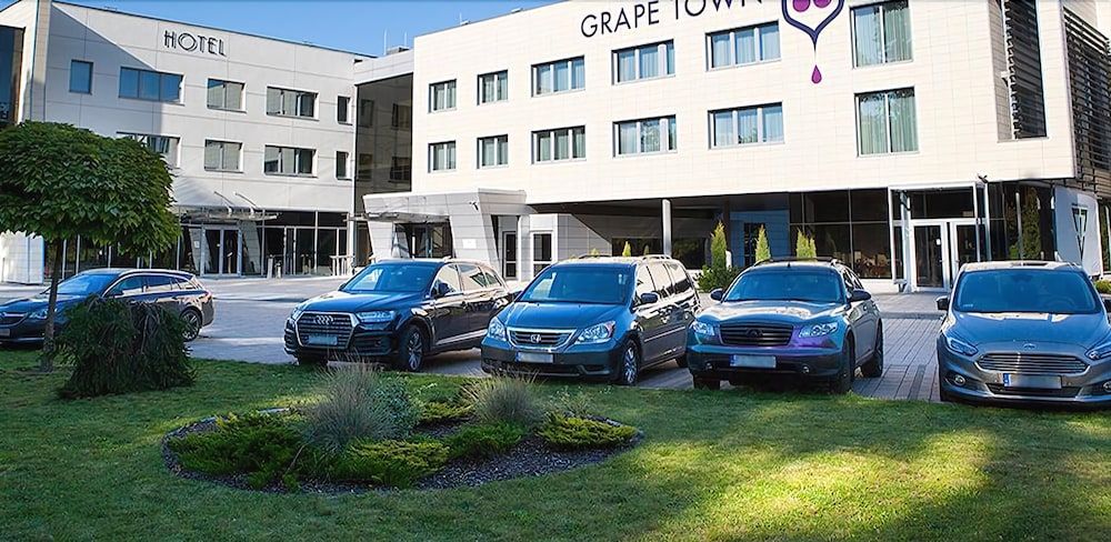 Grape Town Hotel 4 étoiles à Zielona Góra