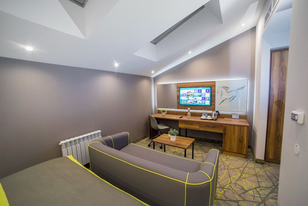 Park Hotel Dobrograd 3