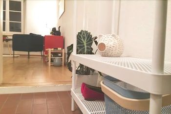 In Swiss Home - Rathaus 1284 historical 3