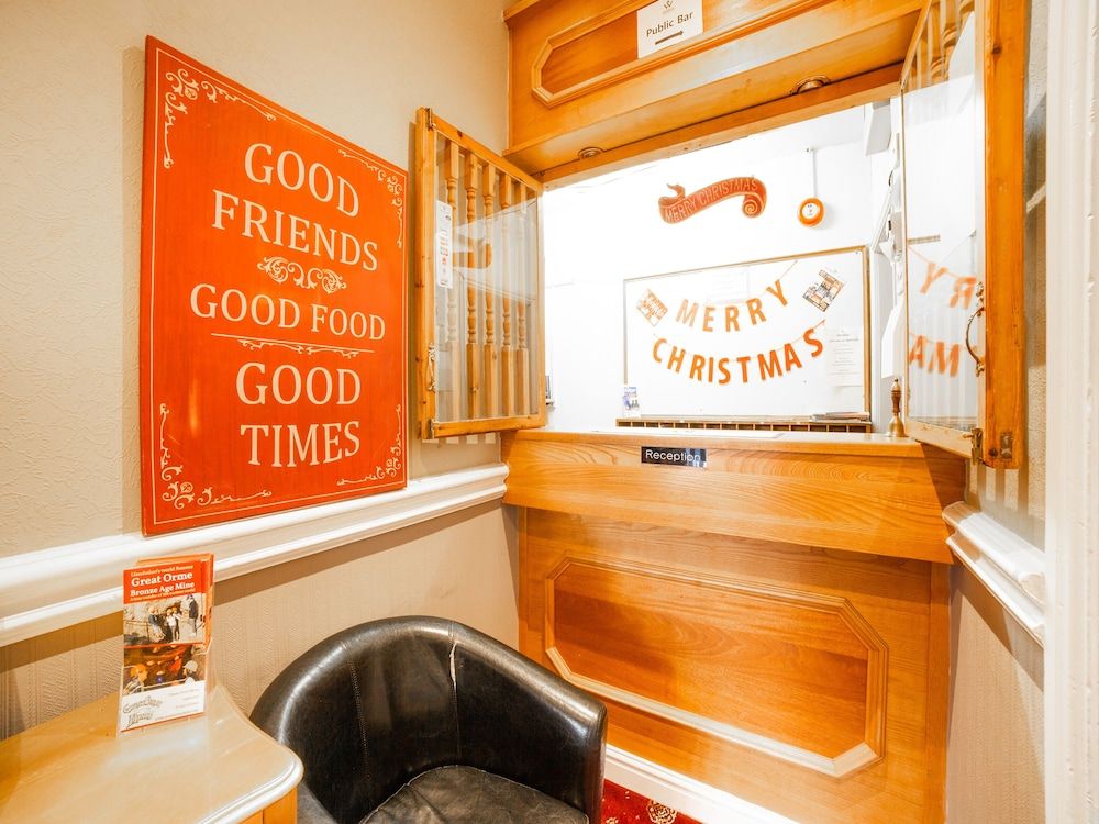 The Waverley Hotel 2