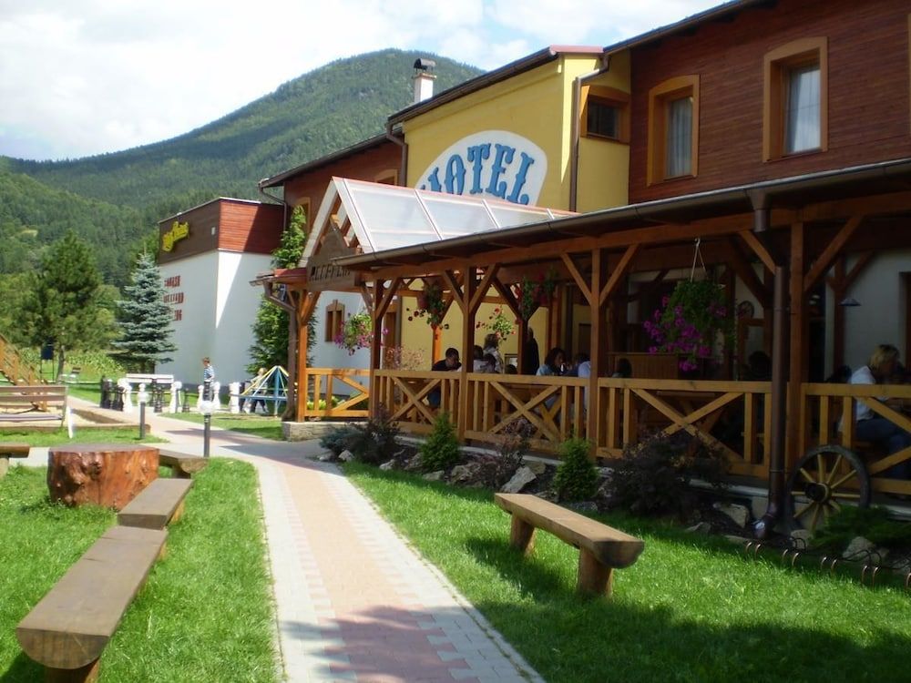 Motel Ranč 2 estrelas em Ružomberok