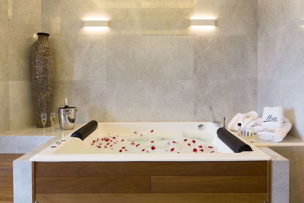 Ibiza hotel 4 étoiles à Jounieh