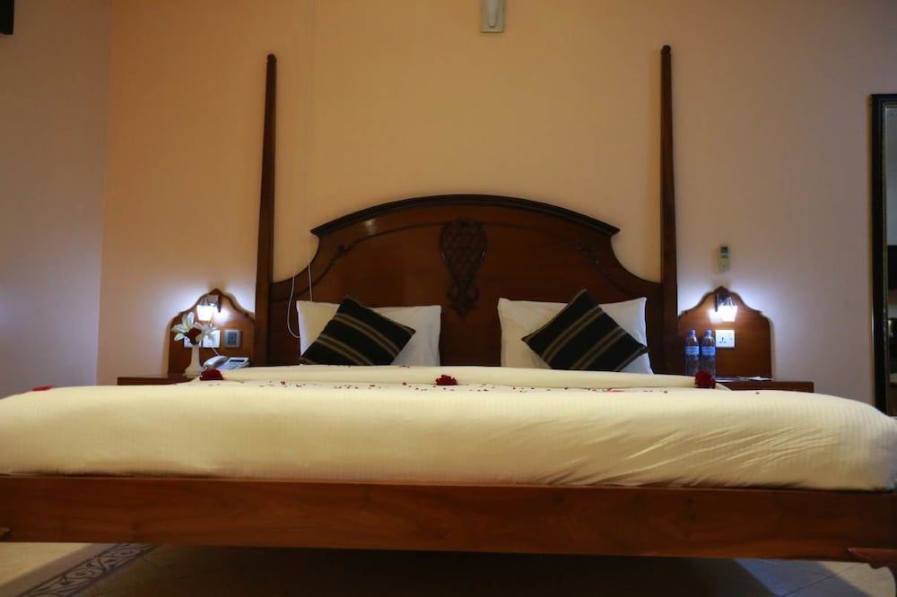 Malaika Beach Resort 3