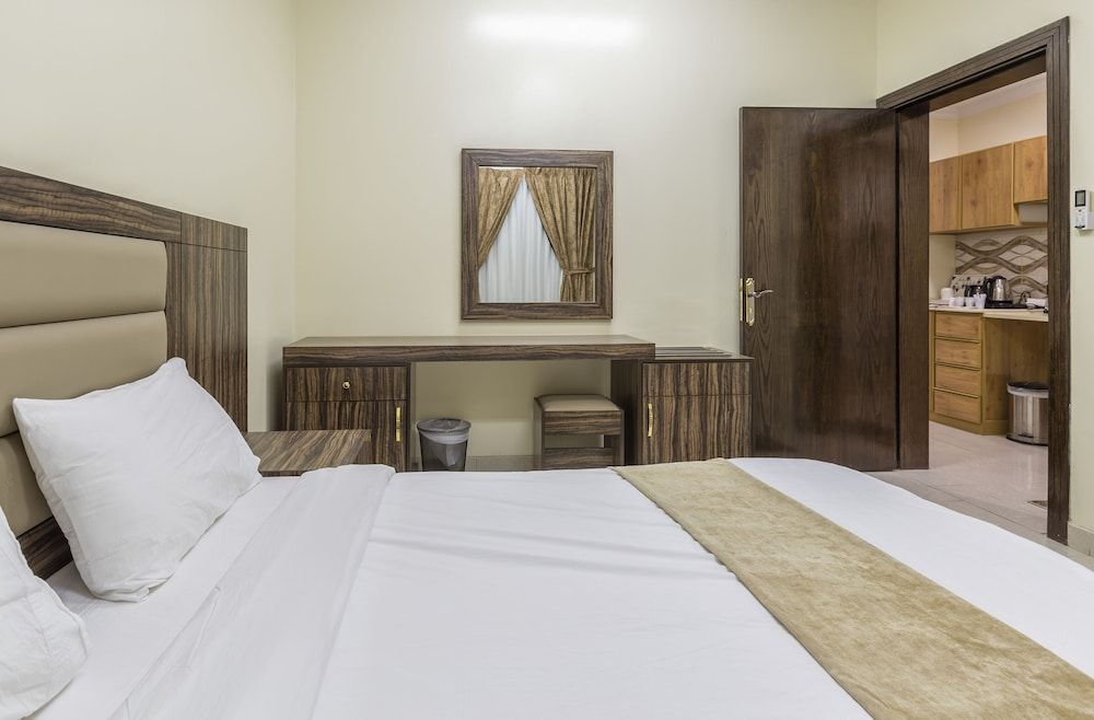 Ghosn Al Banafsej Hotel Apartments 3