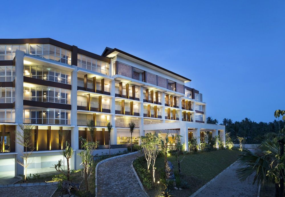 Hotel Santika Premiere Beach Resort Belitung 1