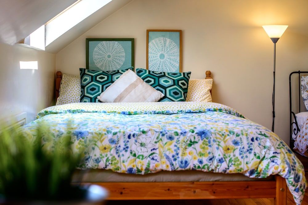 Carys Serviced Accommodation 1