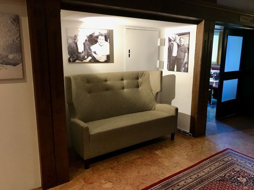 Basekamp Mountain Budget Hotel 3