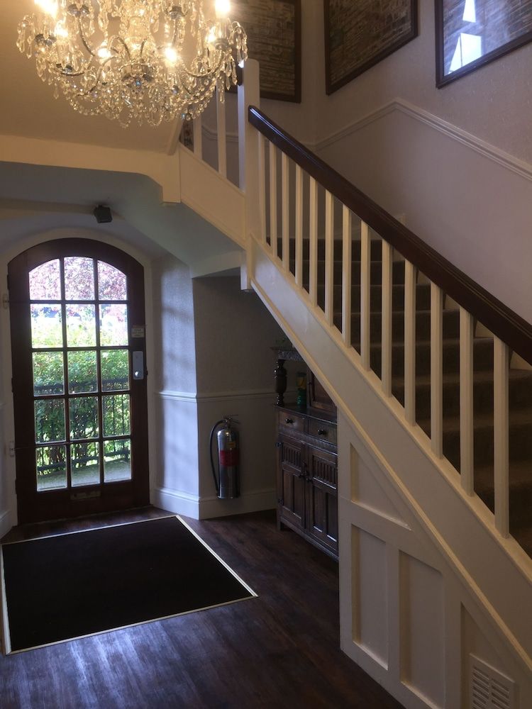 The Beaumont Hotel 2