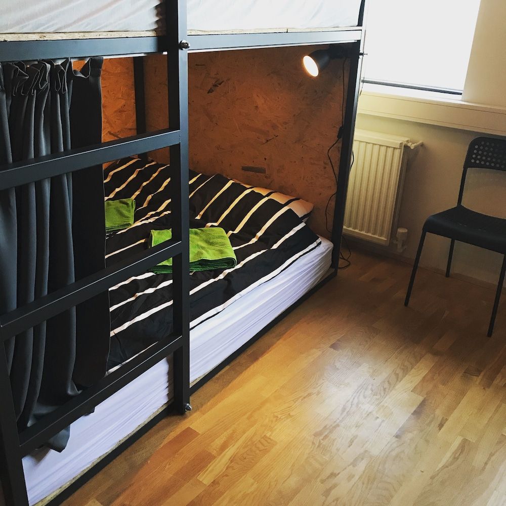 Vibrant Iceland Hostel 3