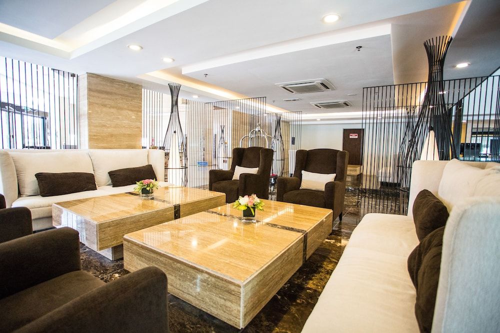 Royale Signature Hotel 2