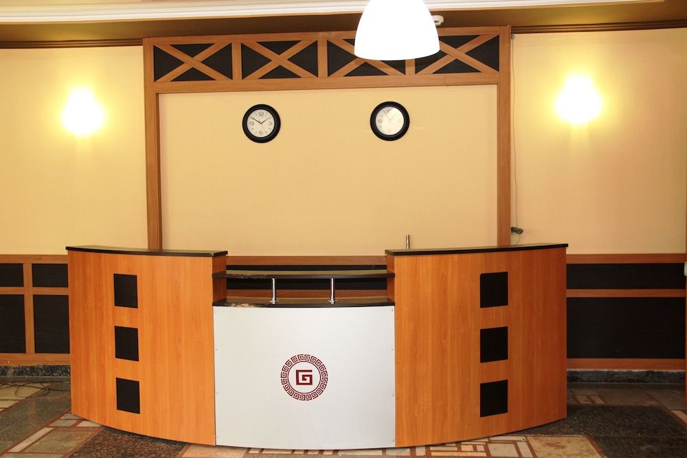 Oasis Hotel 3