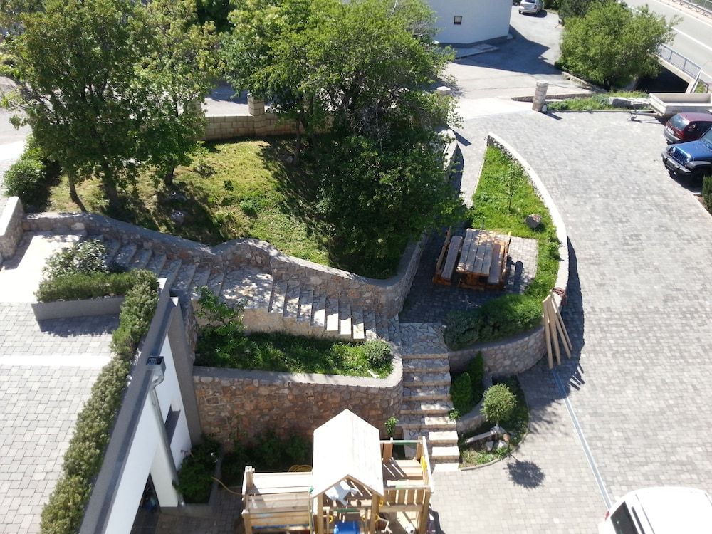 Bc Apartments 3 estrellas en Senj