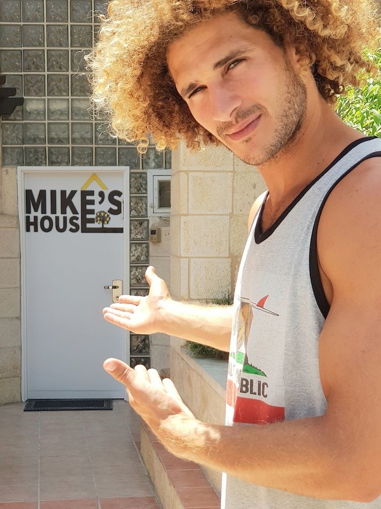 Mike's House 1 Mike's House 1