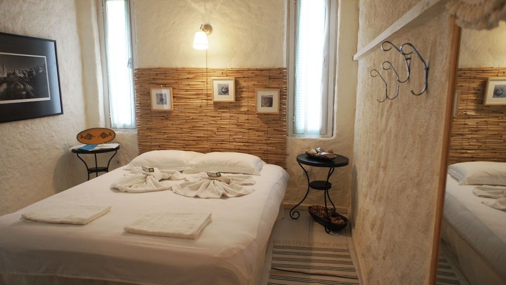 Sedirli Ev Alacati 3