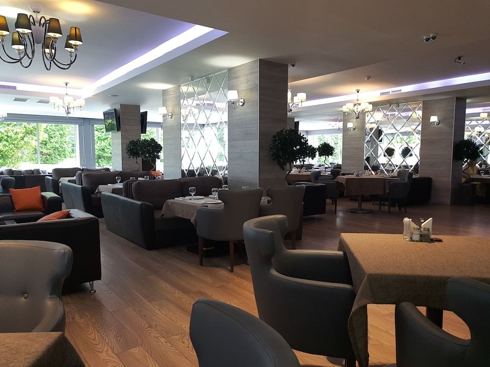 Sofrino Park Hotel 3