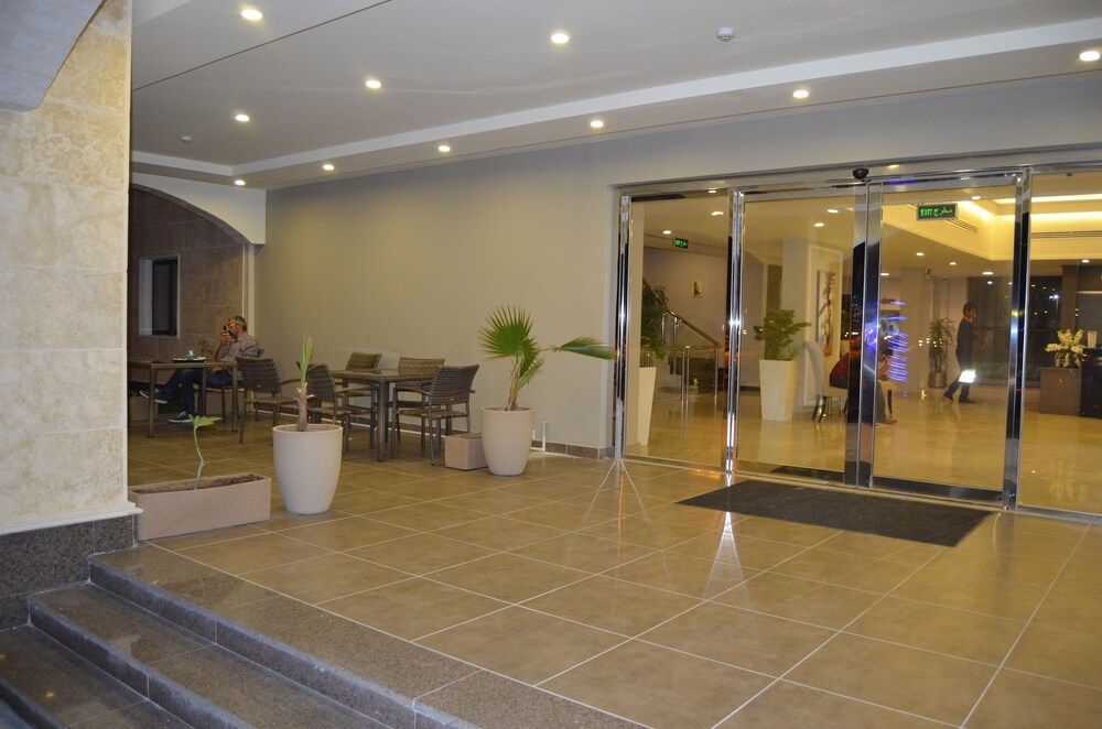 Blue Sands Triple Tree 2