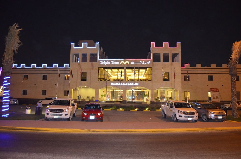 Blue Sands Triple Tree