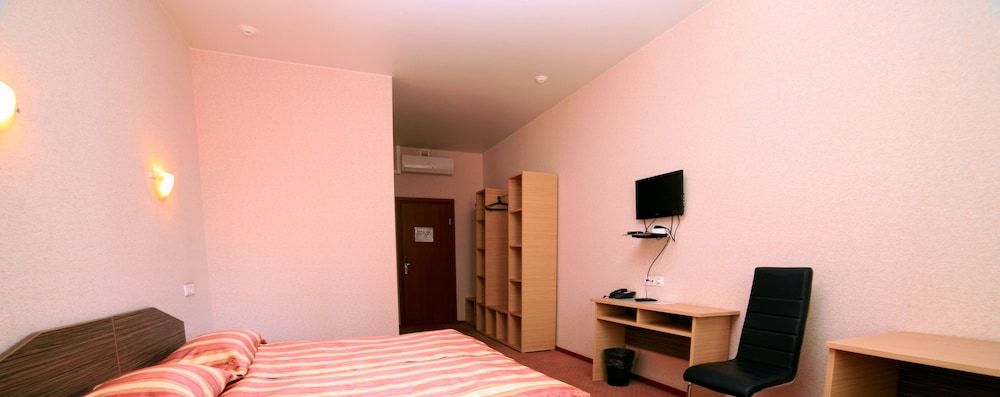 Premier Hotel 2