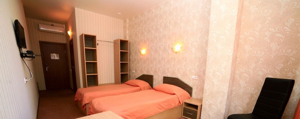 Premier Hotel 3