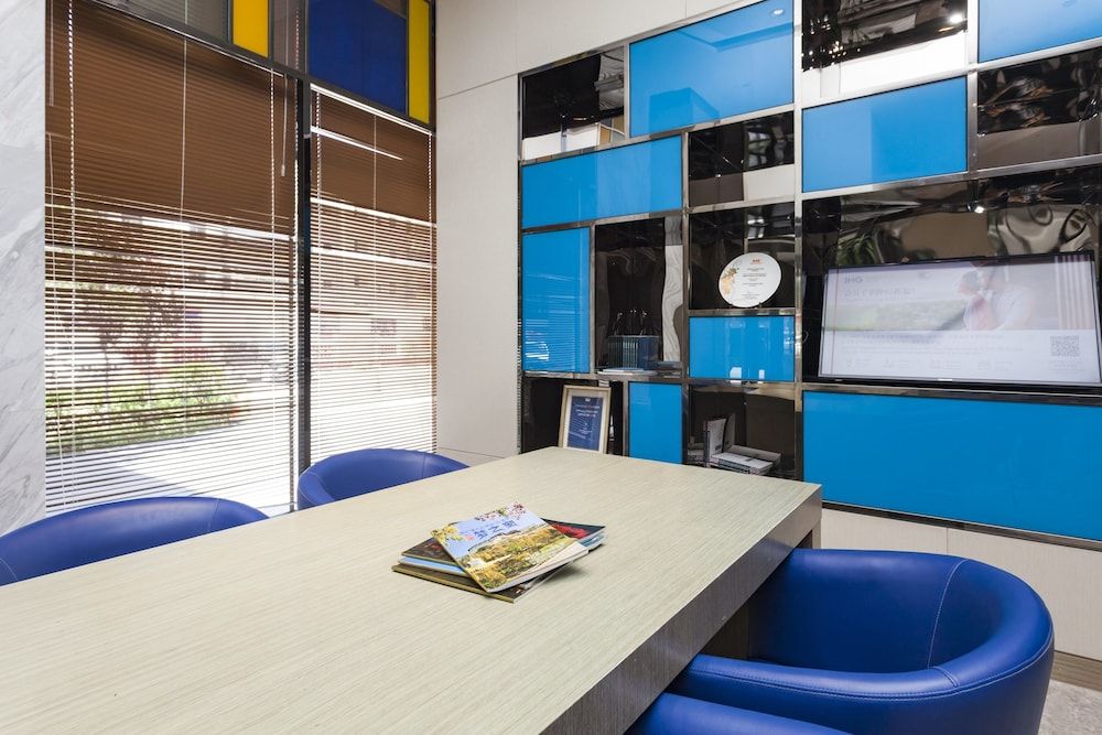 Holiday Inn Express Lhasa Potala Palace 2