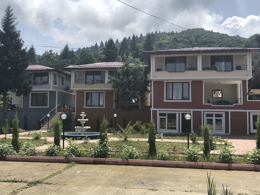 Zarha Mountain Resort 4 estrelas em Sürmene