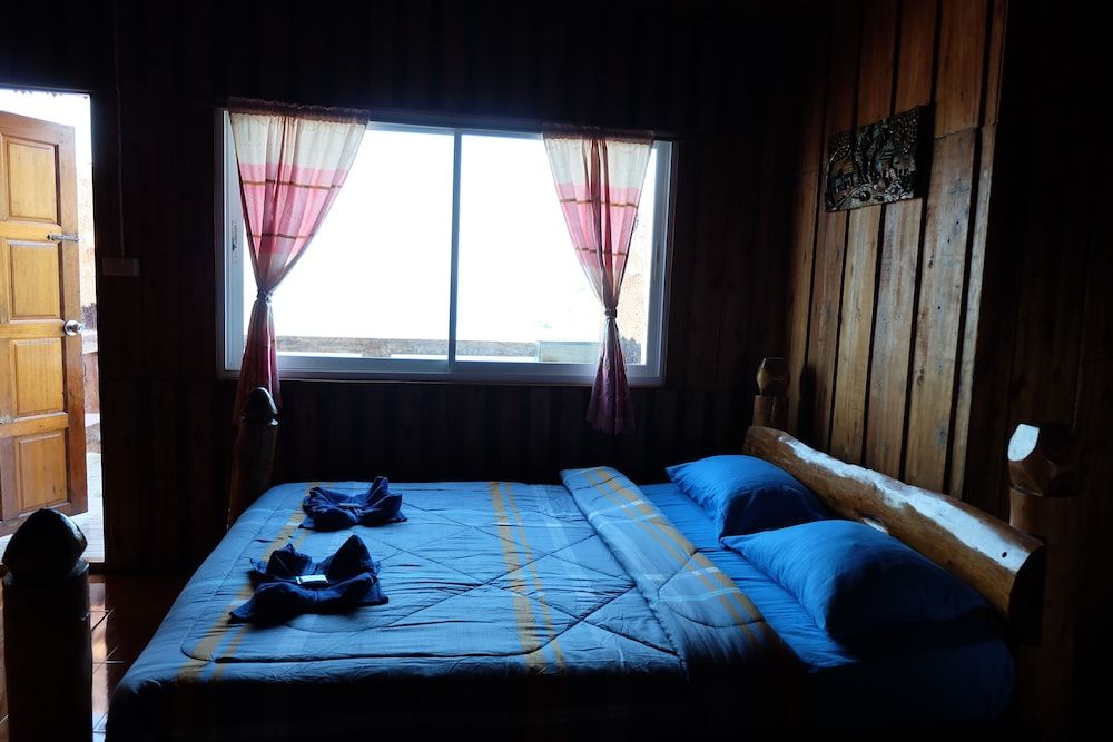 Sripitsanu Bungalows 3